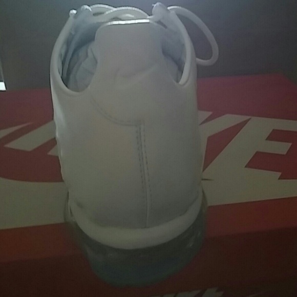 Nike Inneva White size 10 mens - Picture 4 of 8